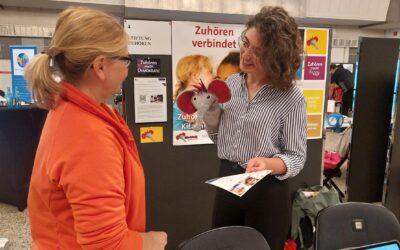 Stiftung Zuhören auf dem Markt der Möglichkeiten beim Familienkongress NRW